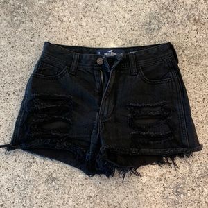 EUC Hollister Size 0/24 Black Distressed High-Rise Boyfriend Jean Shorts